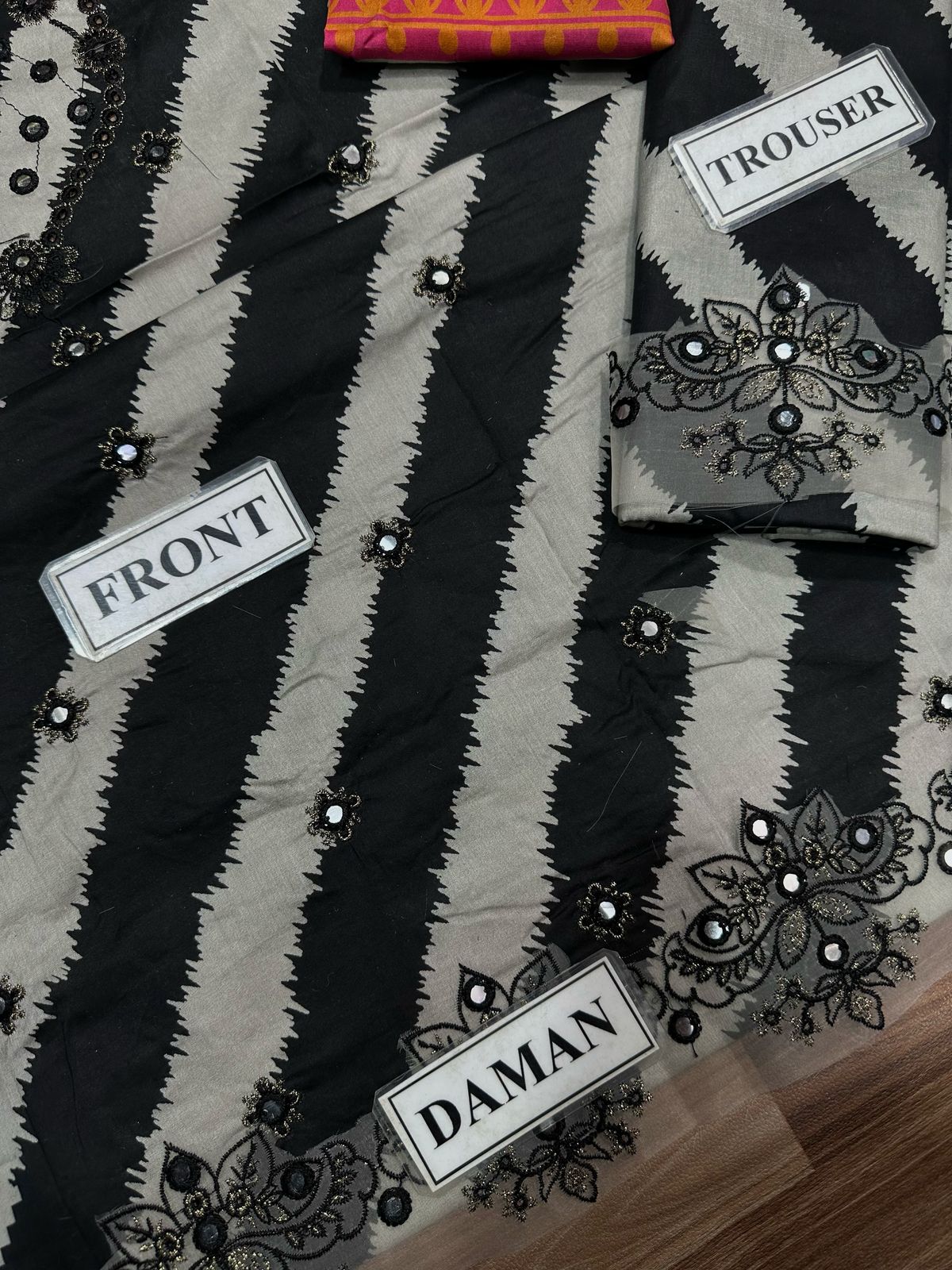 Black Embroidered Lawn 3 Piece Unstitched Suit - HOC