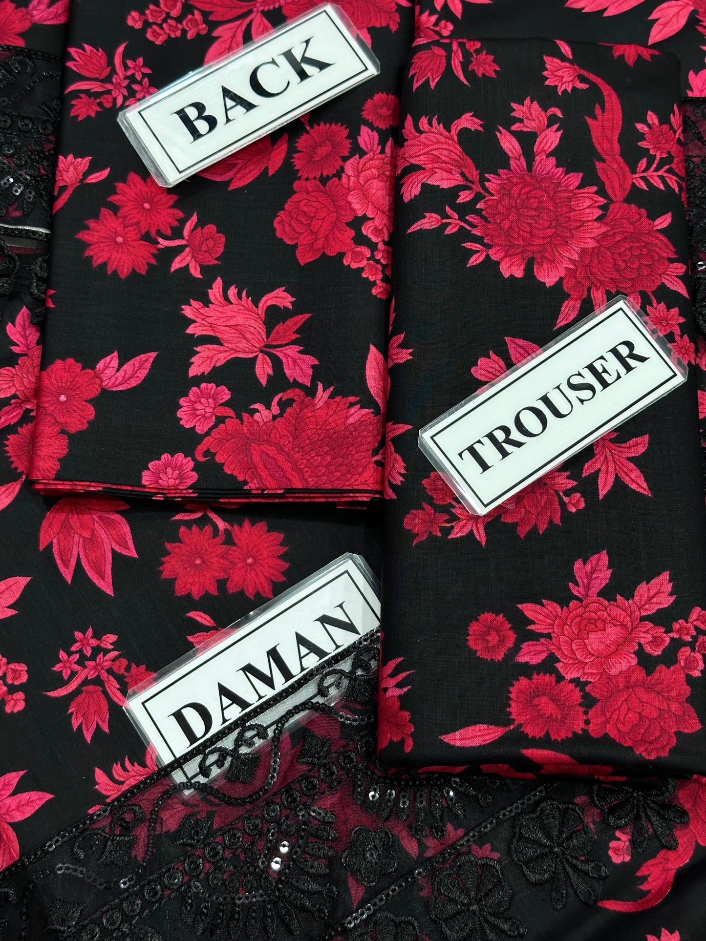 Embroidered Lawn 3 Piece Unstitched Suit