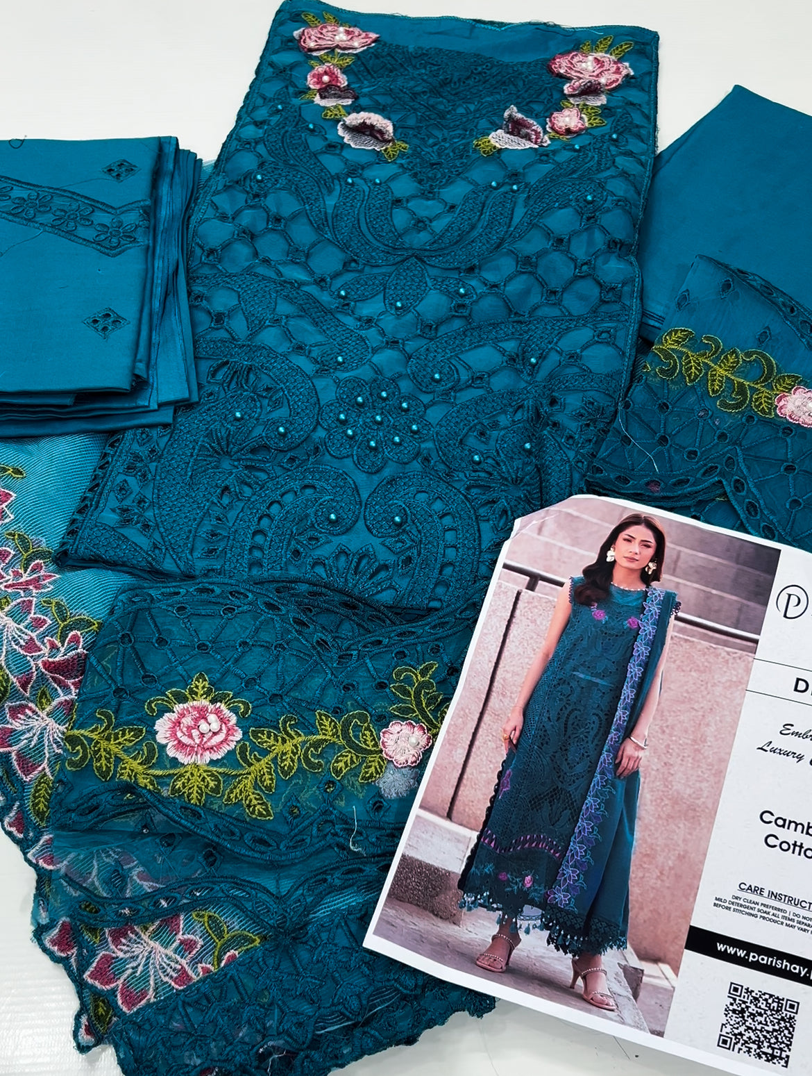 Chicken Embroidered Lawn 3 Piece Unstitched Dress