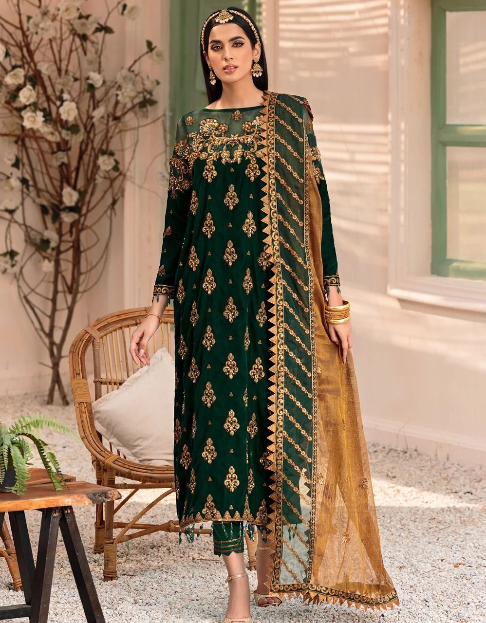 Embroidered Unstitched 3 Piece Velvet Suit EAC-MK-305 - Party Wear