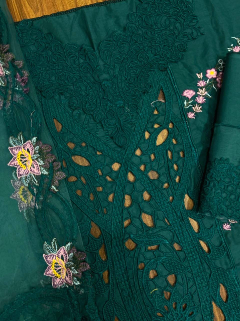 Chicken Embroidered Lawn 3 Piece Unstitched Suit MB-Summer Collection
