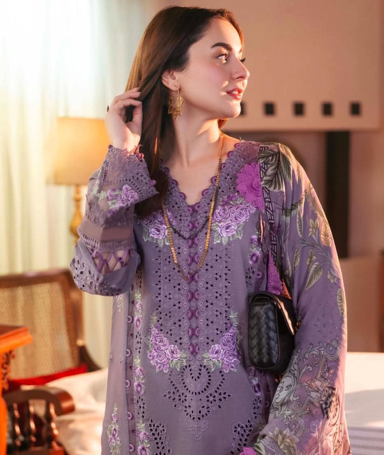 Chicken Kari Embroidered Lawn 3 piece Unstitched Dress