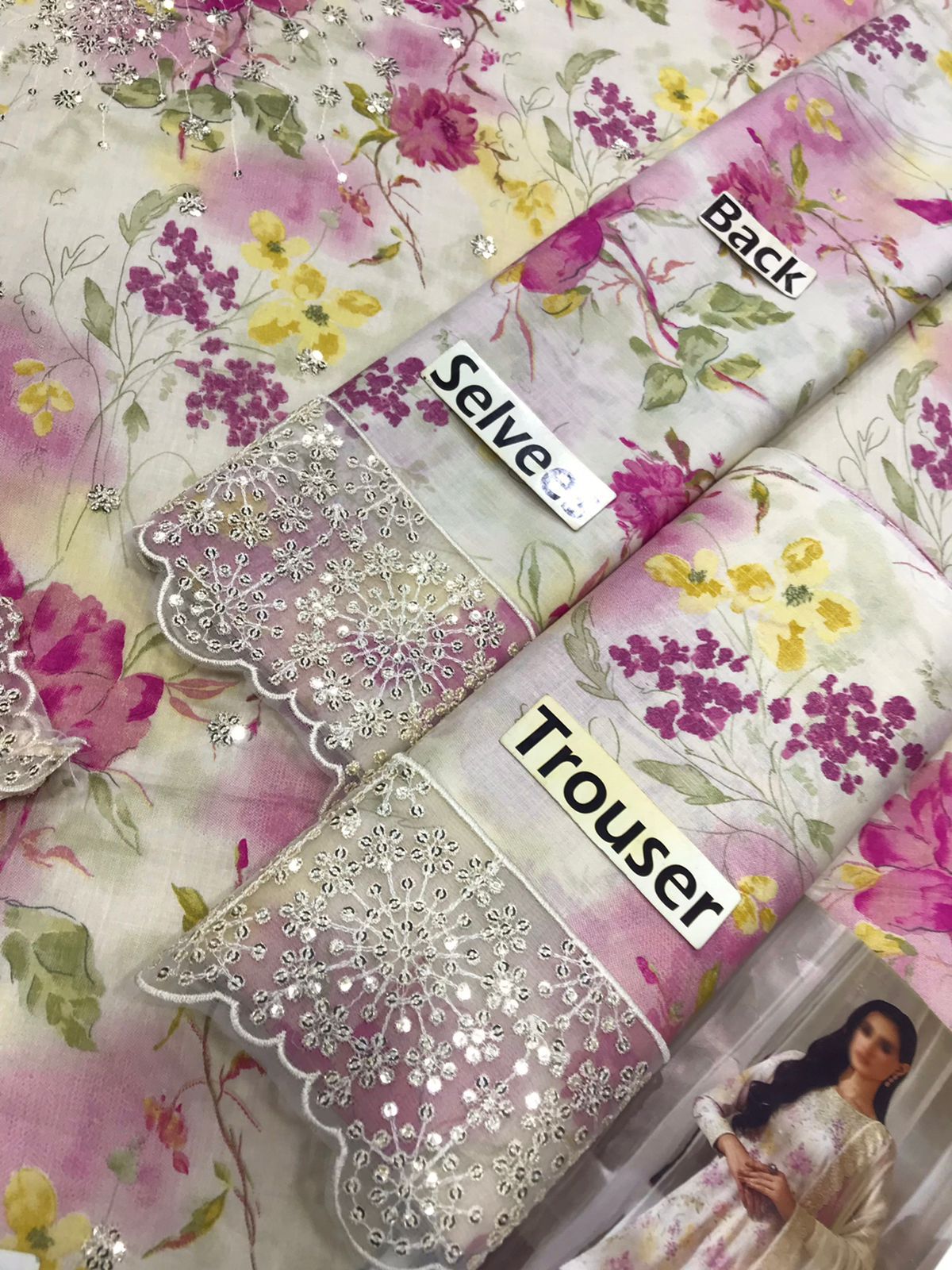 Embroidered Lawn 3 Piece Unstitched Suit - IZ-SEQ