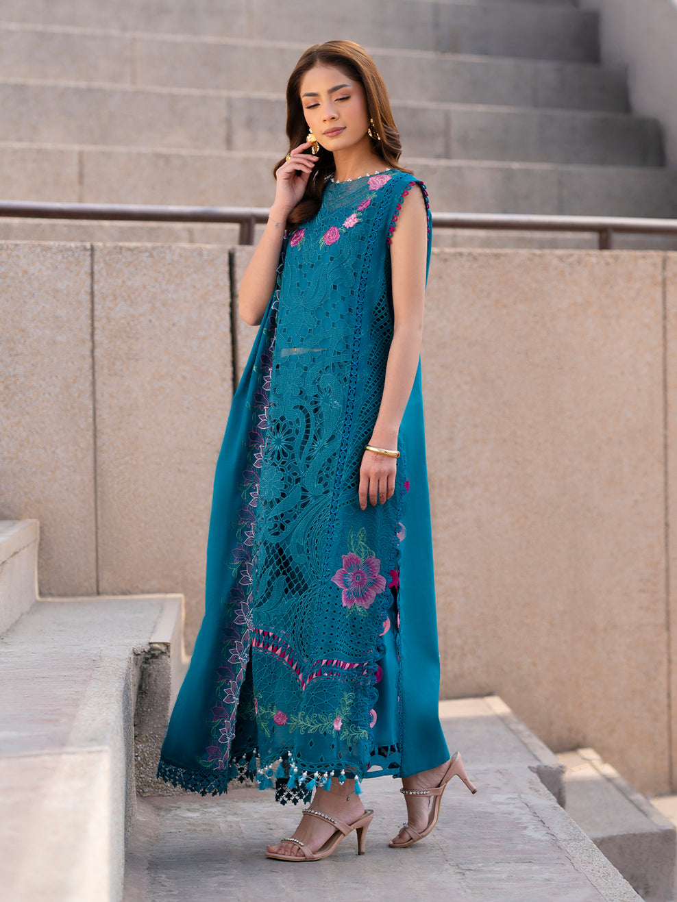 Chicken Embroidered Lawn 3 Piece Unstitched Dress