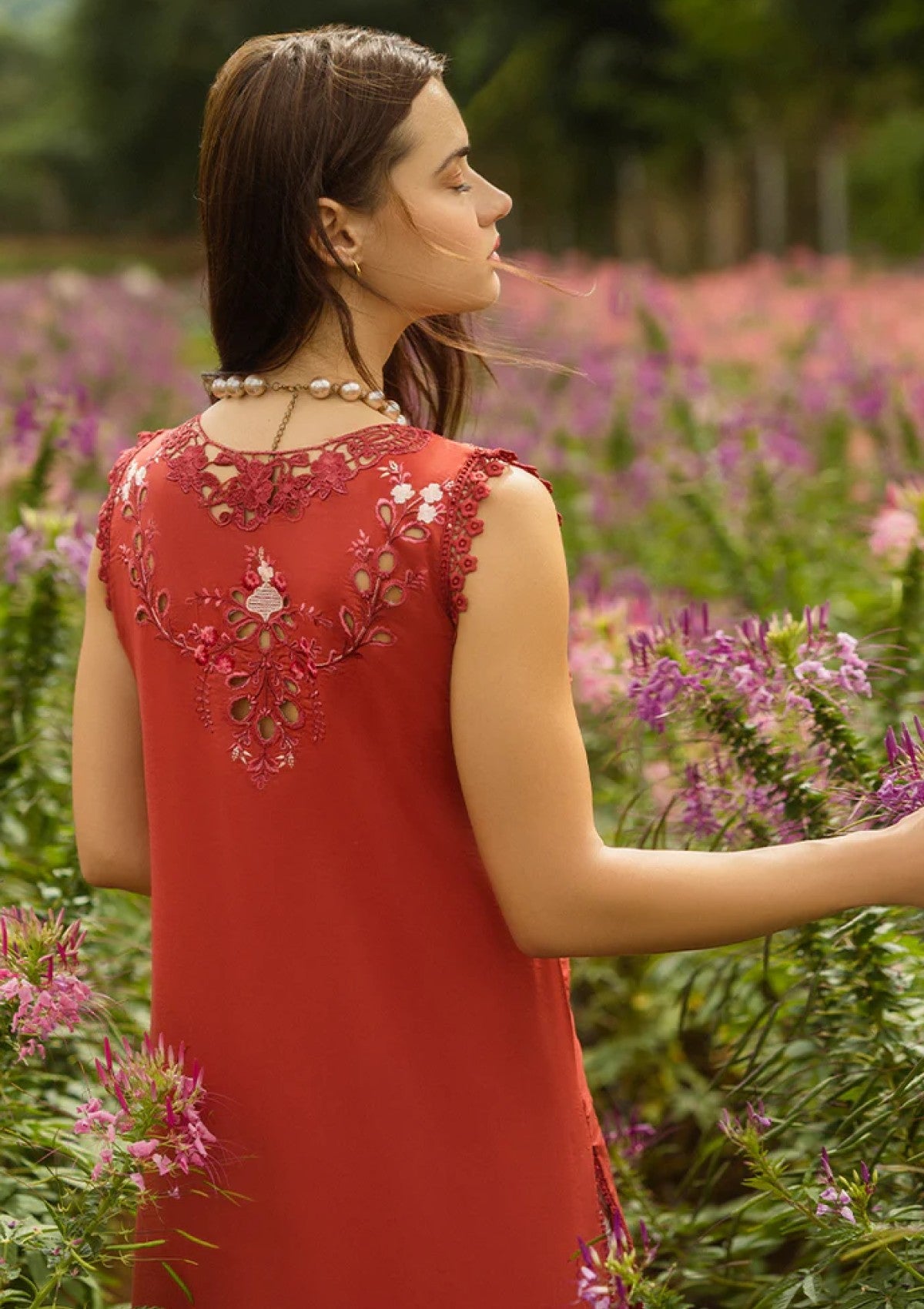 Luxury Chicken Kari Embroidered Lawn 3 piece Unstitched Dress-Hemline