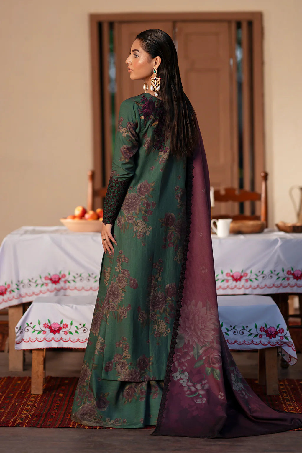 PREMIUM LAWN 3PCS SUIT UNSTITCHED - IPK08 - Deep Dark Green