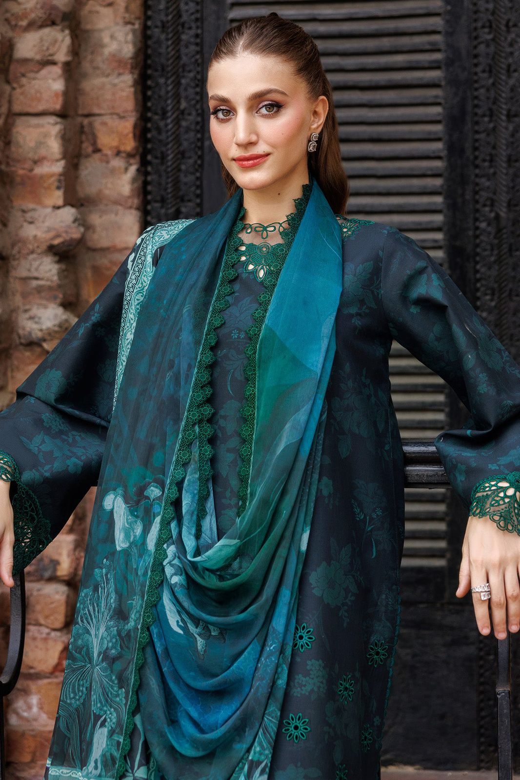 Green Lawn Embroidered 3 Piece Unstitched Dress- WM