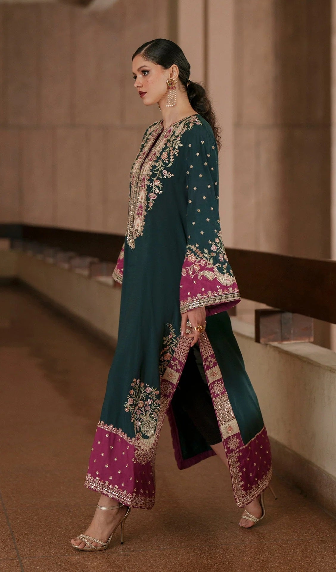 Embroidered Kaftaan Charmeuse Silk 3 Piece Unstitched Suit