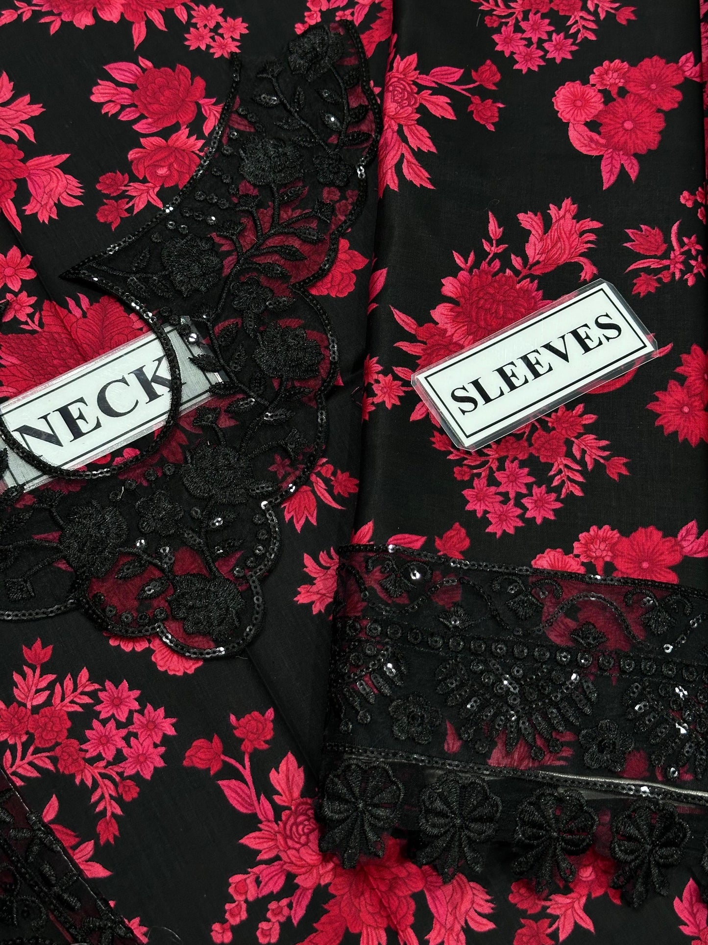 Embroidered Lawn 3 Piece Unstitched Suit